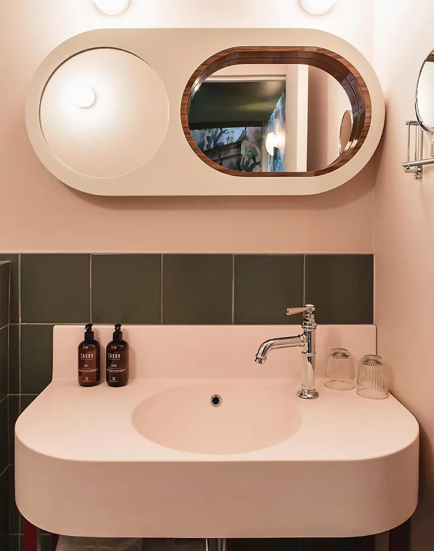 Western Mercedes Hotel 4*